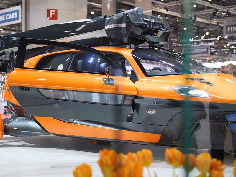 شاهد أول سيارة مدنية طائرة بالعالم